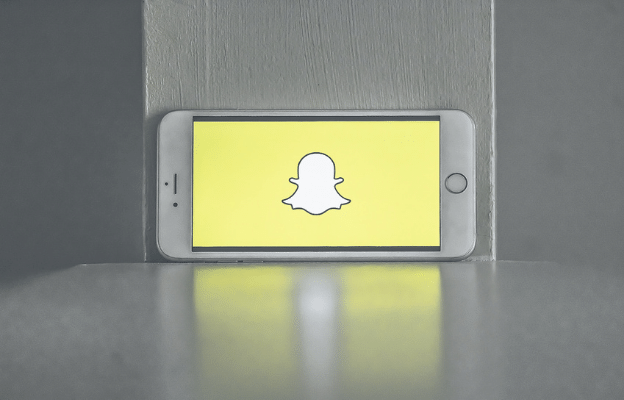 snapchat app on mobile phone